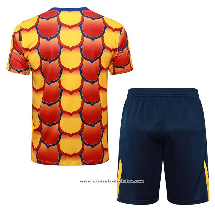 Fato de Treino
 Barcelona 2024/25 Manga Curta
 Amarelo
 - Calcas Curta
